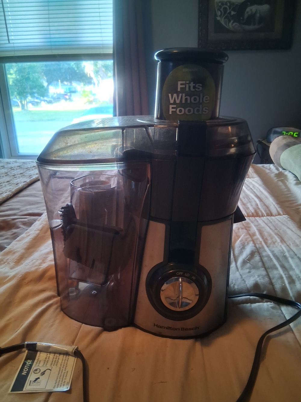 Hamilton Beach Big Mouth Black and Silver Juice Extractor